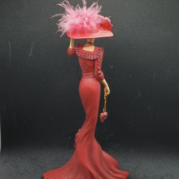 thomas kinkade red dress woman figurine feather hat - Picture 3 of 5